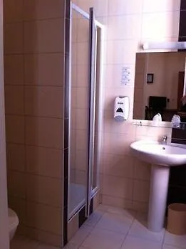 Hotell Estival Arriel Entierement Climatise Lourdes