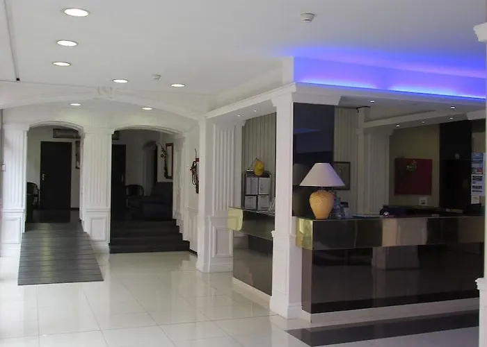 Estival Arriel 3* ルルド