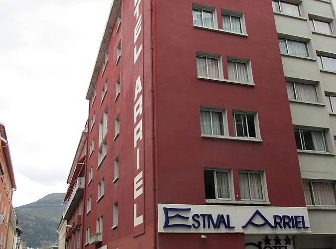 Estival Arriel ホテル ルルド