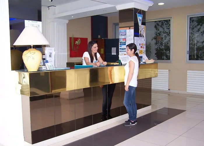 ホテル Estival Arriel 3*